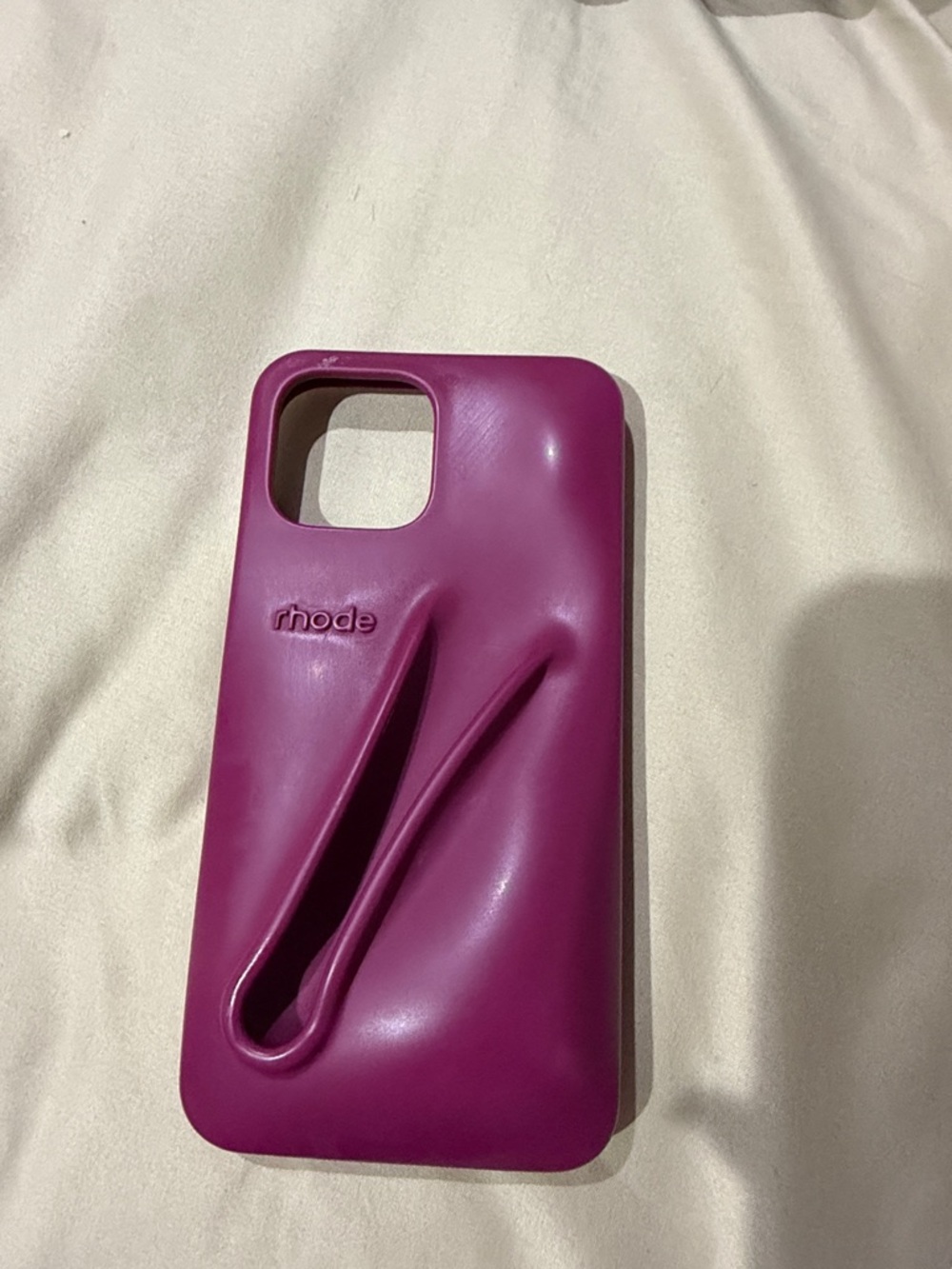 RHODE Sculpted Magenta Phone Case with Ergonomic Grip